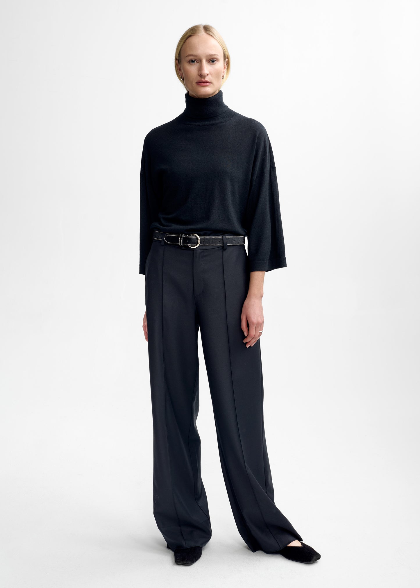 Tia Merino Knit Black Gensere